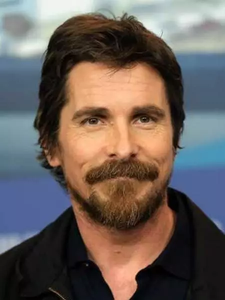 Christian Bale - 照片，傳記，個人生活，新聞，電影2021