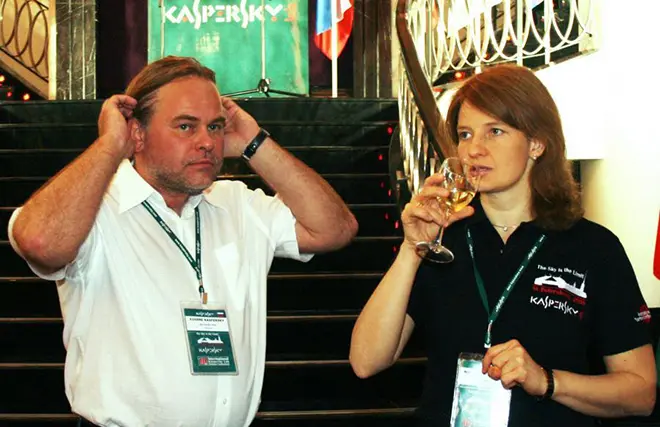 Евгени Kaspersky со жена Наталија