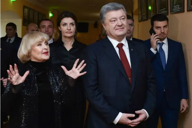 Petro Poroshenko an Ada Rogtsev am Joer 2019