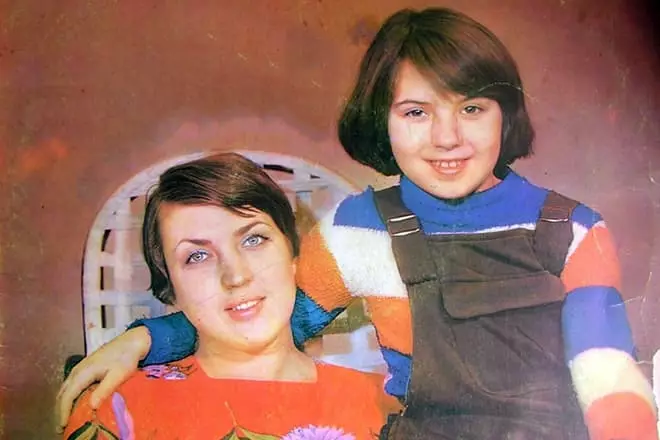 Zhanna Nadal con filla Olga