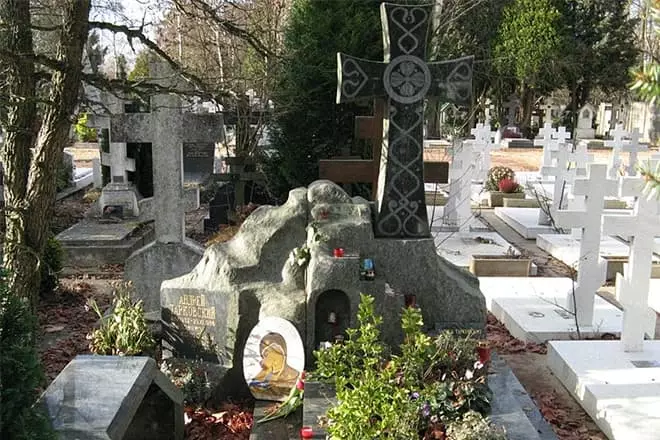 Andrei Tarkovsky's Grave