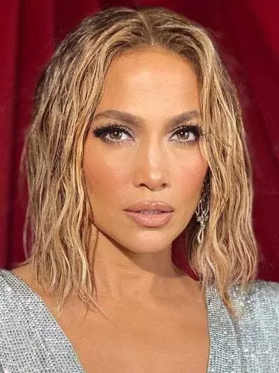 Jennifer Lopez - バイオグラフィー、パーソナルライフ、写真、ニュース、ベンアフレック、映画、歌、子供、クリップ2021