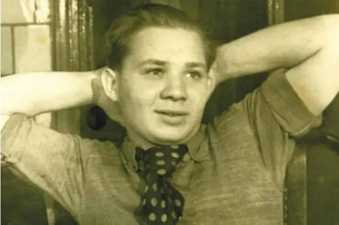 Evgeny Leonovas savo jaunystėje
