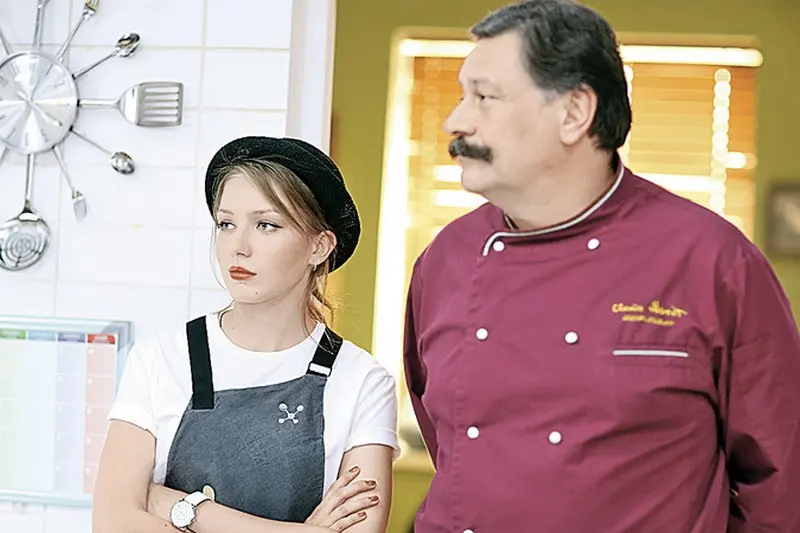 Valeria Fedorovich a Dmitry Nazarov (Ffrâm o'r gyfres deledu "Cegin")