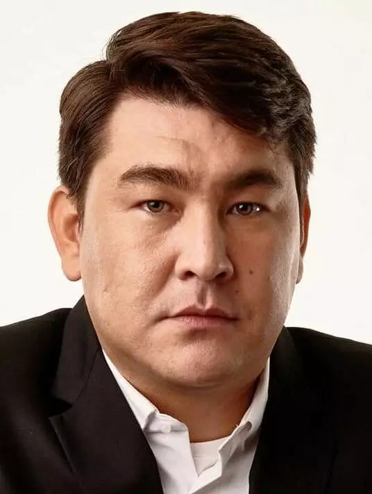 Azamat Musagaliev: biografía, vida personal, fotos, noticias, canciones, esposa, "una vez en Rusia" 2021