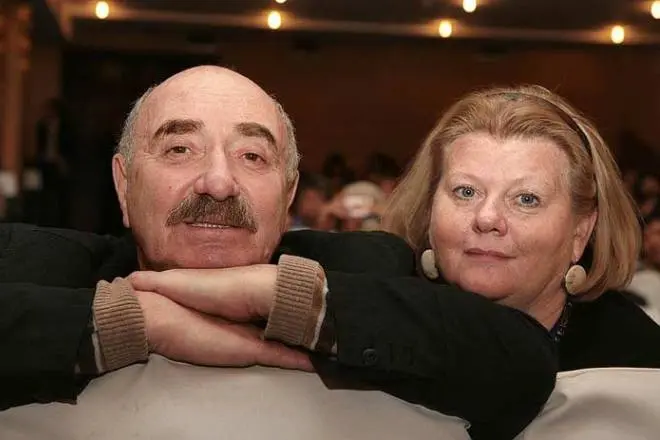 Irina Muravyeva dengan suaminya