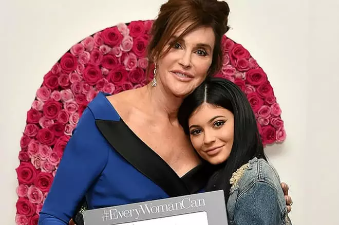 Keitlin Jenner와 딸 Kylie Jenner.