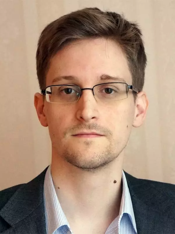 Едвард Сноуден - фото, біографія, особисте життя, новини, викриття 2021