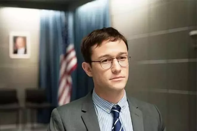 Joseph Gordon-Levitt fel Snowden