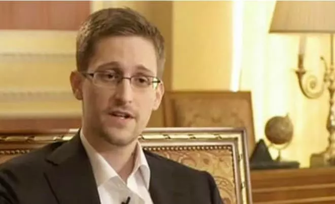 Edward Snowden yn 2018