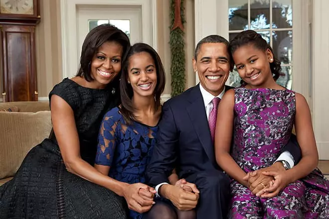 Barack Obama dhe gruaja e tij dhe fëmijët