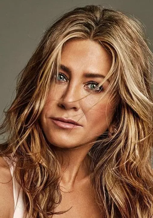 Jennifer Aniston - Biografía, Novas, Foto, Vida persoal, Películas, Nenos, Brad Pitt, Adam Sandler 2021