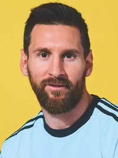 Lionel Messi - Lionel, Bophelo ba motho, botho, Litaba, Litaba Tseo Age, "barcelona", mosebetsi oa bolo ea maoto,