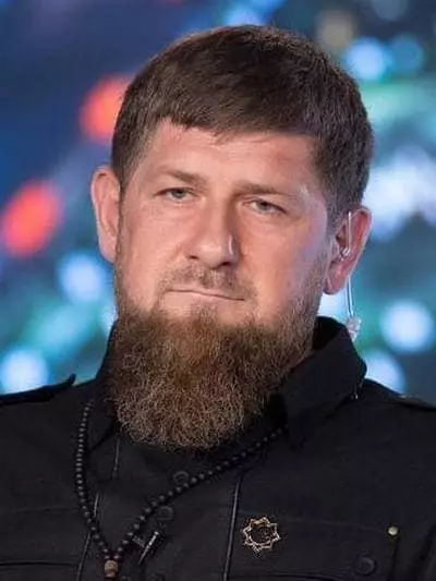 Ramzan Kadyrov - Valokuva, elämäkerta, henkilökohtainen elämä, uutiset, Tšetšenian tasavallan johtaja 2021