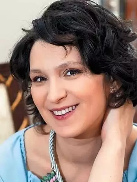 Olesya Zheleznyak - Foto, Biografi, Kehidupan Pribadi, Berita, Aktris 2021