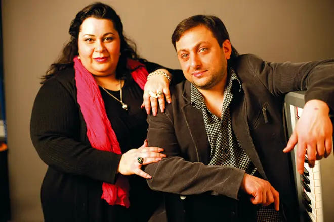 Mariam Merabov met haar man, Armen