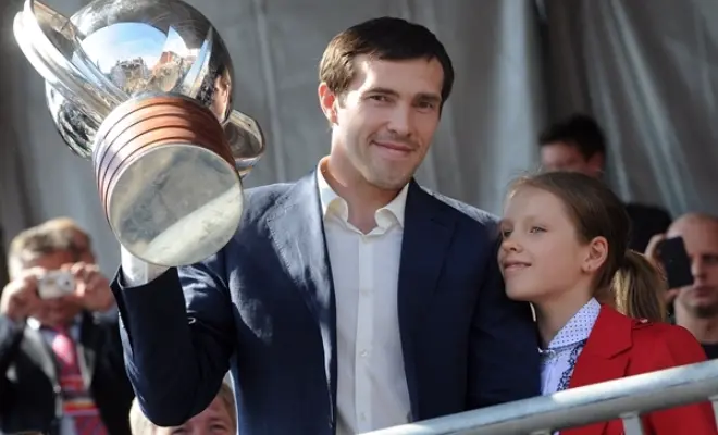 Pavel Datsyuk s dcerou Lizou
