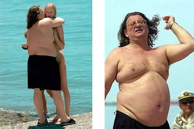 Alexander Gradsky se svou ženou na pláži
