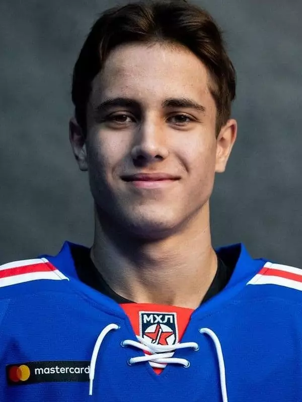 Marat Husnutdinov - biography, news, photo, personal life, hockey player, nationality, striker SKA, "Instagram" 2021