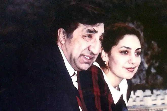 Frunzik Mkrtchyan con esposa Donara