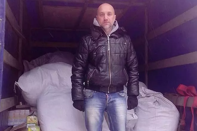 Zakhar Prilepin leverede humanitær bistand til Donbas