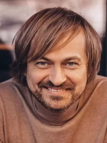 Alexey Petrukhin (penyanyi) - biografi, urip pribadi, foto, berita, lagu, klompok ", yaroslav Sumisehvsky 2021
