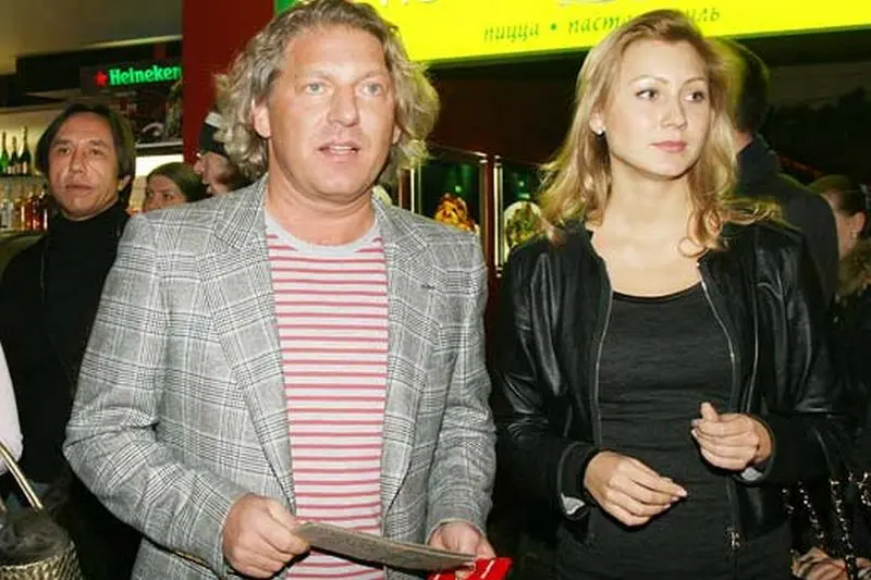 Alexander Oleynikov dan Daria Drozdovskaya
