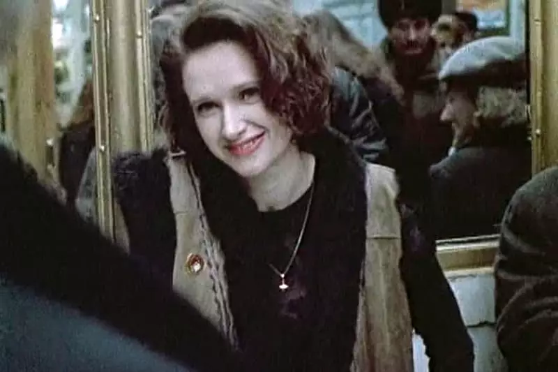 Олена Антипова в молодості (кадр з фільму «Біле свято»)