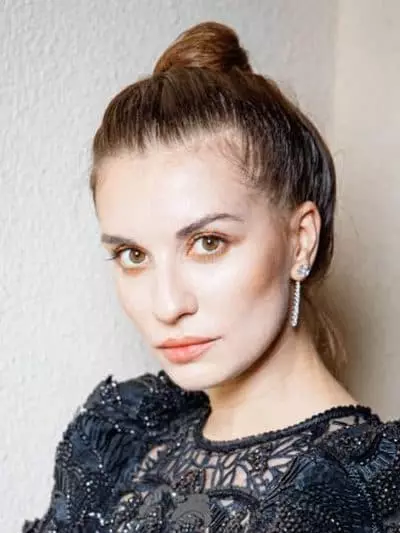 Ksenia Zueva - Foto, Biografi, Urip pribadi, berita, aktris, Direktur 2021