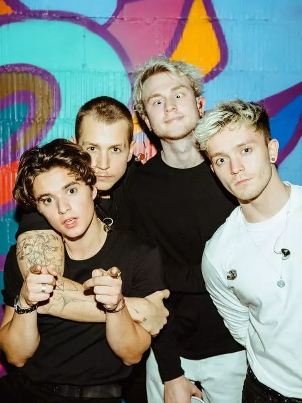 Група The Vamps - фота, гісторыя стварэння, склад, навіны, песні 2021