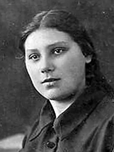 Vera Andrianova - Foto, Biografie, persönliches Leben, Todesursache, sprang ohne einen Fallschirm