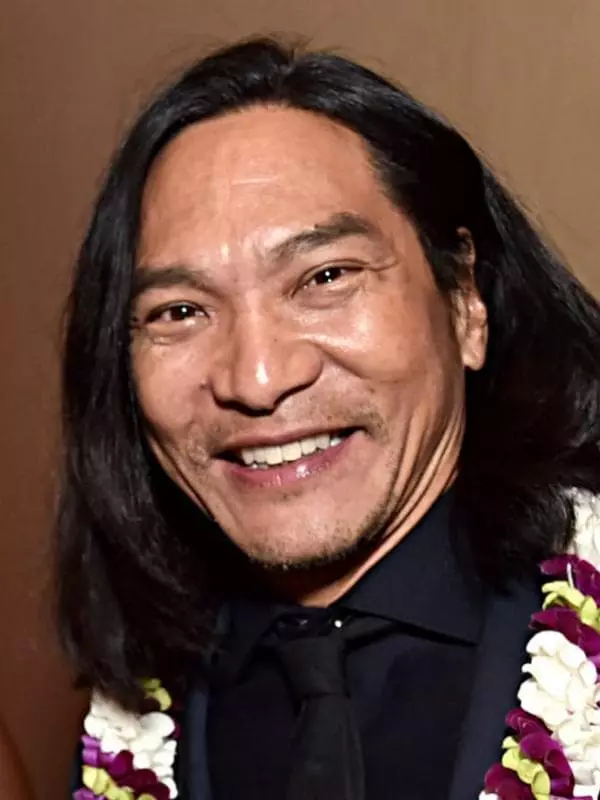 Jason Scott Lee - foto, biogrāfija, personīgā dzīve, jaunumi, filmas 2021