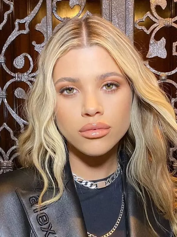 Sofia Richie - foto, biografia, vida pessoal, notícias, modelo 2021