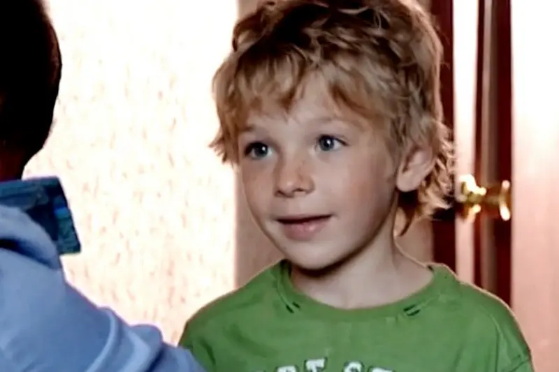 Ruslan Shchedrin dans l'enfance (cadre de la série "CEREMC")