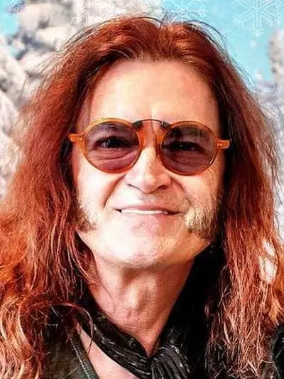 Glenn Hughes - Larawan, Talambuhay, Personal na Buhay, Balita, Bass Guitarist Deep Purple 2021