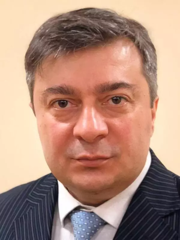 Arthur Mkrtchyan - Foto, biografi, jeta personale, lajme, aktor 2021