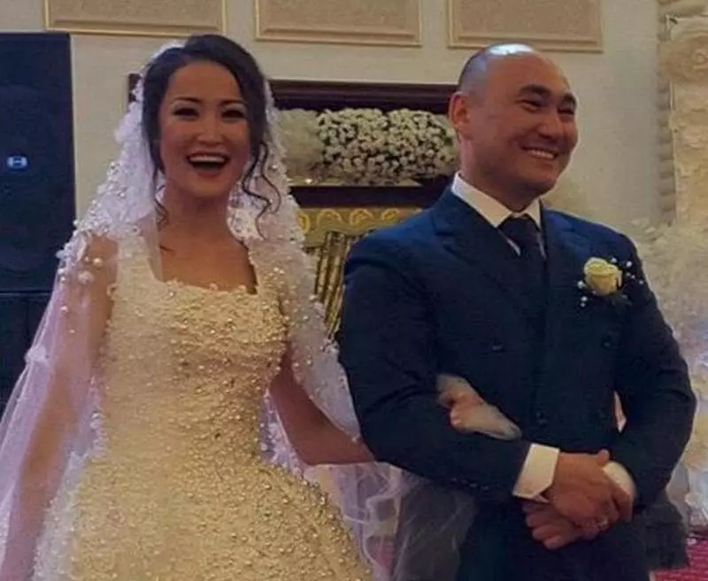 Wedding Moldir Auelbekova and the first husband of Arystan