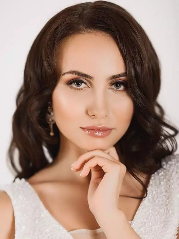 Ksenia Ryabysh - Foto, Biografía, Vida personal, noticias, "Belleza rusa-2020" 2021