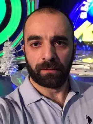 Garik Petrosyan - foto, biografia, vida pessoal, notícias, microfone ao ar livre 2021