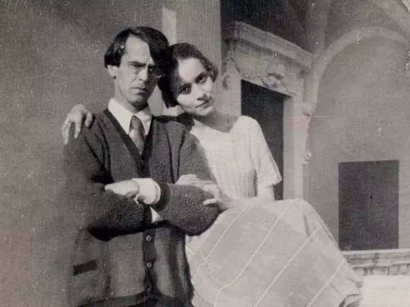 Vladislav Khodasevich และ Nina Berberova