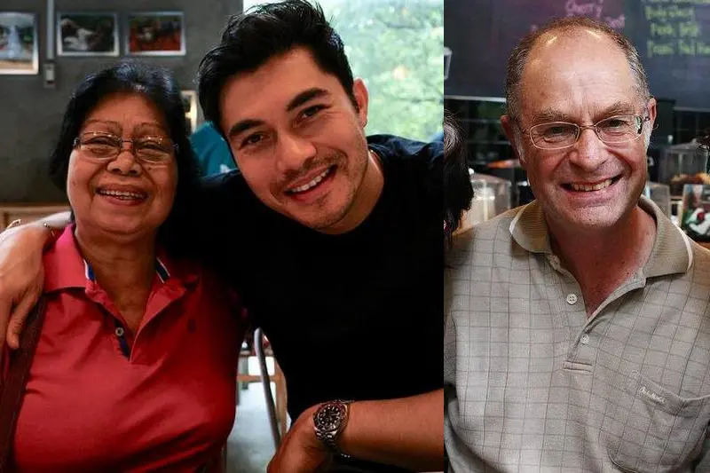 Henry Golding con los padres