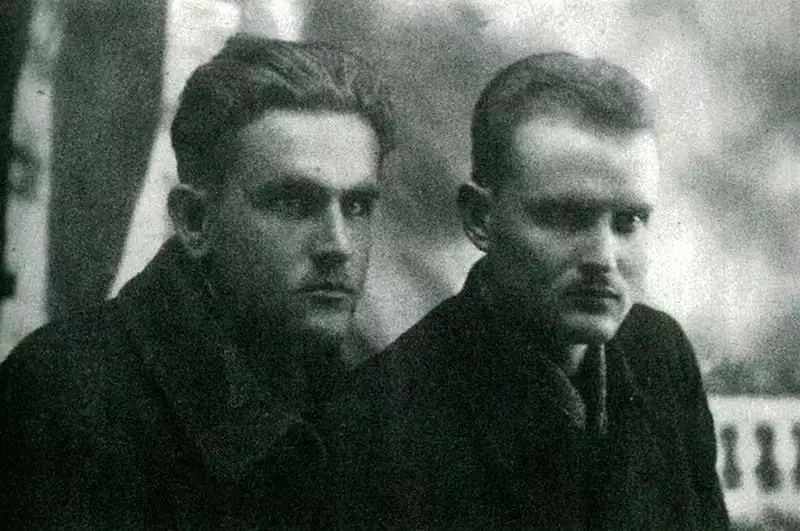 Yanka Braky v mládeži s bratom