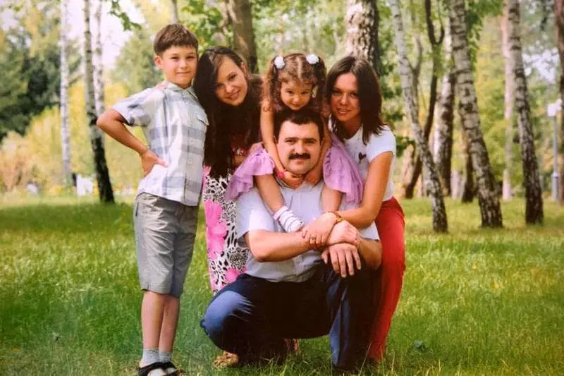 Viktor Lukaschenko mit Familie