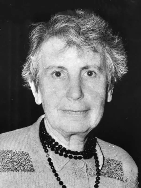 Anna Freud - foto, biografie, persoonlike lewe, oorsaak van dood, psigoanalis, dogter Freud