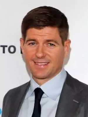 Stephen Gerrard - Foto, Biografi, Nyheter, Personligt liv, Fotbollsspelare 2021