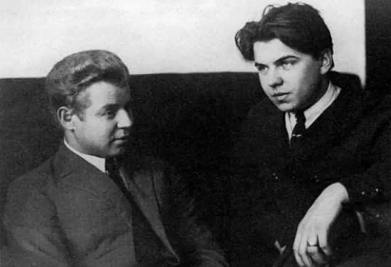 Sergey Yesenin en Leonid Leonov