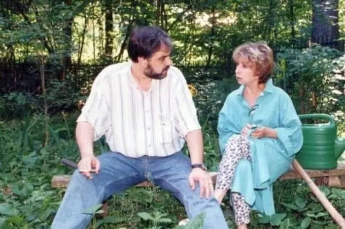 Leia Ahacedzhakova با شوهرش
