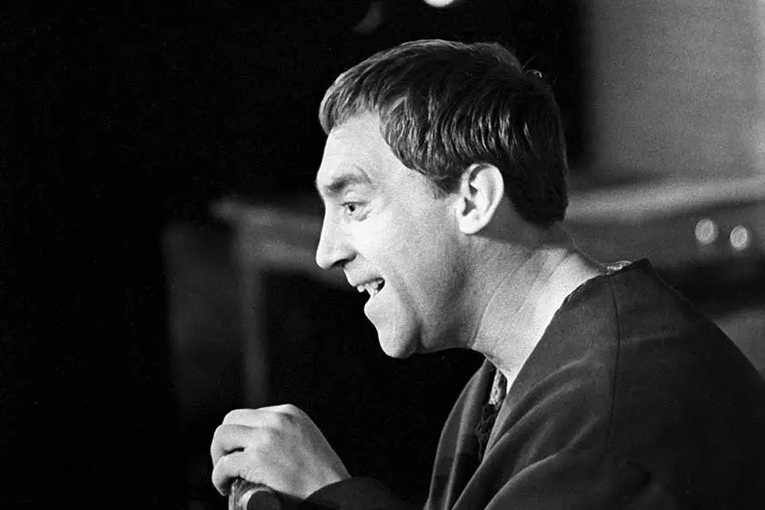 Abhängigkeiten von Vladimir Vysotsky: Schwierige Gewohnheiten, Alkohol, Drogen, Behandlung