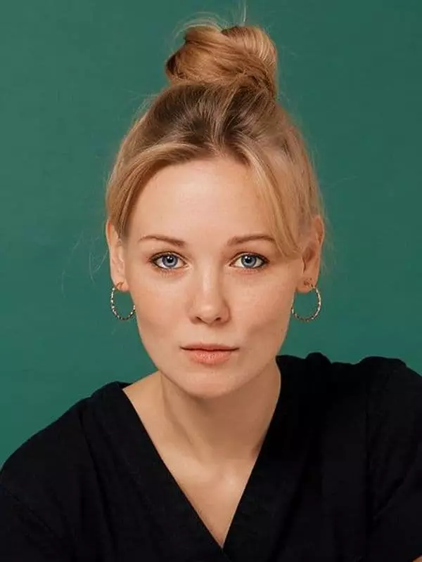 Anastasia Bezborova - Hoto, tarihin rayuwa, rayuwar mutum, labarai, actress 2021