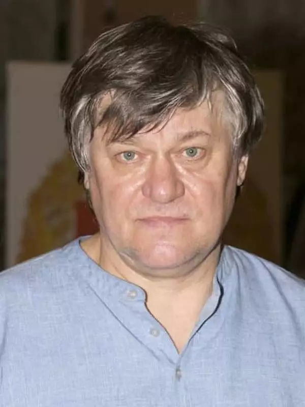 Alexander Tsuscan - foto, biografi, urip pribadi, warta, film 2021